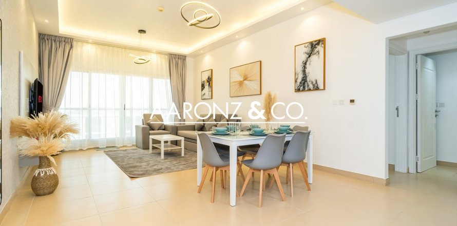 Appartement à Dubai Sports City, Dubai, 2 chambres, 129.9 m², № 78440