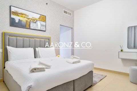 Appartement à Dubai Sports City, Dubai, 2 chambres, 129.9 m², № 78440 - photo 4