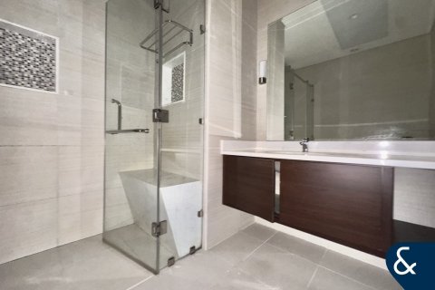 Apartment in Downtown Dubai (Downtown Burj Dubai), Dubai 2 bedrooms, 156 sq.m. № 76349 - photo 15