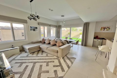 Villa in Casa Viva, Serena, Dubai 4 bedrooms, 300 sq.m. № 76346 - photo 3