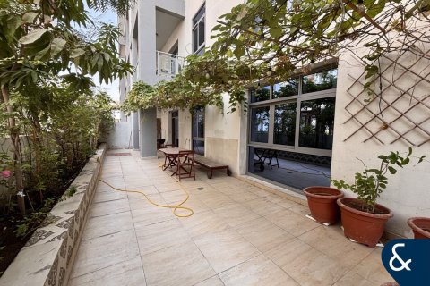 Apartamento en Al Furjan, Dubai, 2 dormitorios, 196 m², № 76348 - foto 1