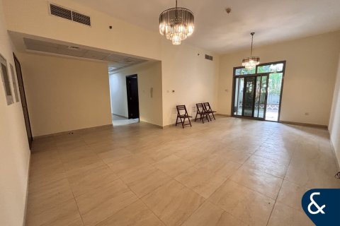 Apartamento en Al Furjan, Dubai, 2 dormitorios, 196 m², № 76348 - foto 3