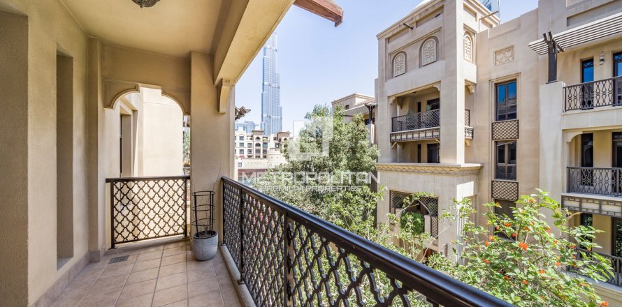 Appartement à Zaafaran, Old Town, Dubai, 2 chambres, 124 m², № 15844