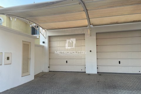 Villa in Garden Homes, Palm Jumeirah, Dubai 4 bedrooms, 465 sq.m. № 15170 - photo 30