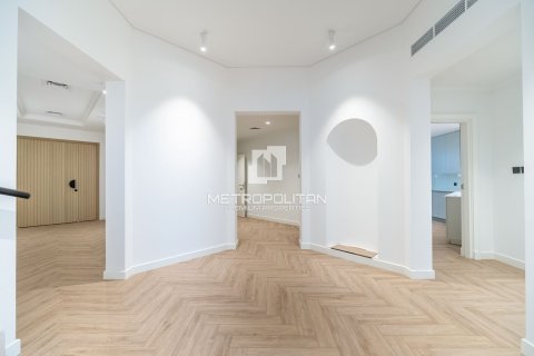 Villa in Garden Homes, Palm Jumeirah, Dubai 4 bedrooms, 465 sq.m. № 15170 - photo 9