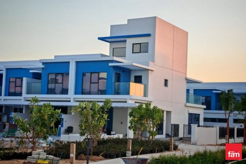 Townhouse in Dubai 5 bedrooms, 306 sq.m. № 113773 - photo 4