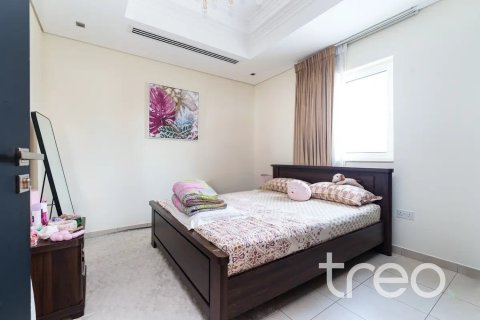Villa in Quortaj, Al Furjan, Dubai 4 bedrooms, 455.22 sq.m. № 120152 - photo 12