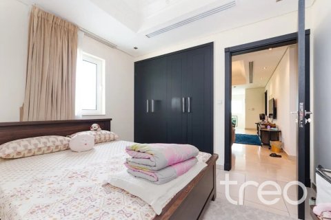 Villa in Quortaj, Al Furjan, Dubai 4 bedrooms, 455.22 sq.m. № 120152 - photo 5