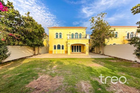 Вилла в Legacy, Jumeirah Park, Дубай, 3 спальни, 327.67м², № 120146