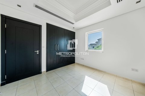 Villa in North Village, Al Furjan, Dubai 4 bedrooms, 502 sq.m. № 73455 - photo 10