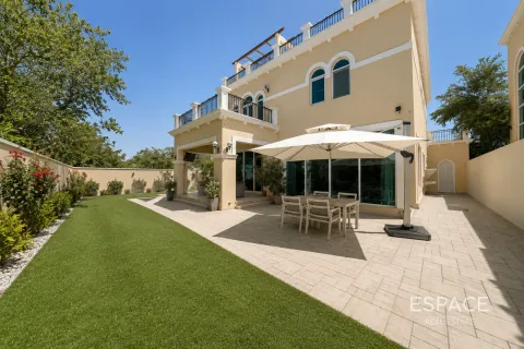 Villa à Legacy Nova Villas, Jumeirah Park, Dubai, 4 chambres, 455 m², № 122672