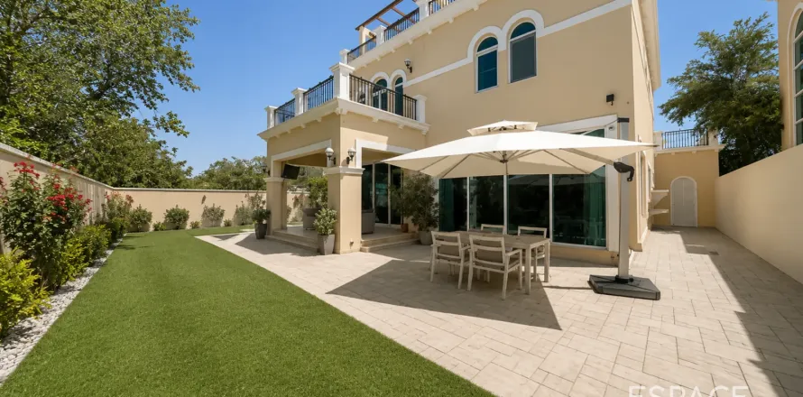 Villa à Legacy Nova Villas, Jumeirah Park, Dubai, 4 chambres, 455 m², № 122672