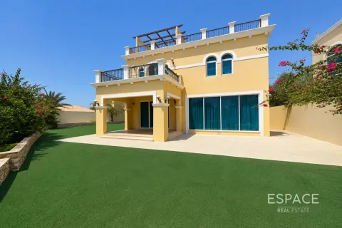 Villa à Legacy Nova Villas, Jumeirah Park, Dubai, 4 chambres, 455 m², № 122671