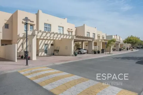 Adosado en The Lakes, Dubai, 3 dormitorios, 235 m², № 122668 - foto 13