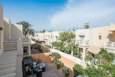 Adosado en The Lakes, Dubai, 3 dormitorios, 235 m², № 122668 - foto 11