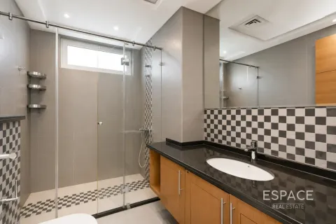 Villa à Legacy Nova Villas, Jumeirah Park, Dubai, 4 chambres, 455 m², № 122669 - photo 7