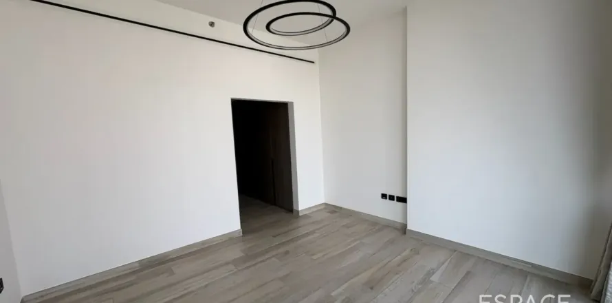 Квартира в Дубай Хилс Эстейт, Дубай, 3 спальни, 220м², № 122670