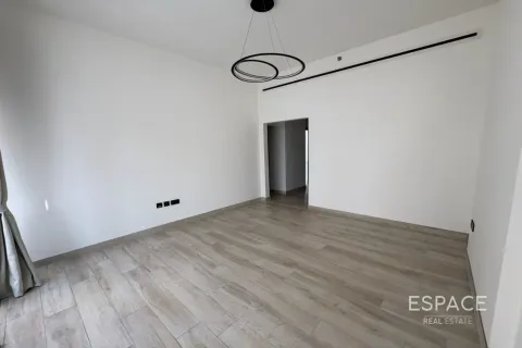 Снять в аренду квартиру в Дубай Хилс Эстейт, Дубай: 3 спальни, 220м², № 122670 - фото 2