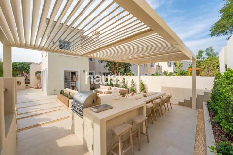 Townhouse in Arabian Ranches, Dubai 2 bedrooms, 181 sq.m. № 43386 - photo 5