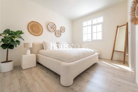 Townhouse in Arabian Ranches, Dubai 2 bedrooms, 181 sq.m. № 43386 - photo 8