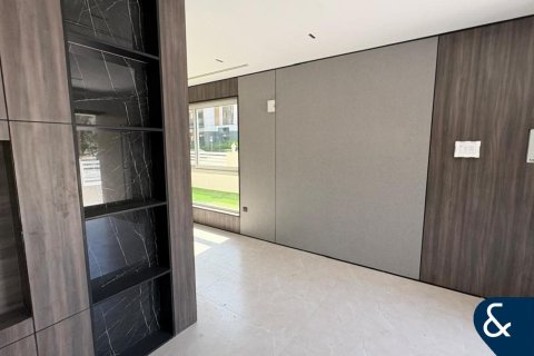 Adosado en Jumeirah Village Circle, Dubai, 4 dormitorios, 294 m², № 98598 - foto 8