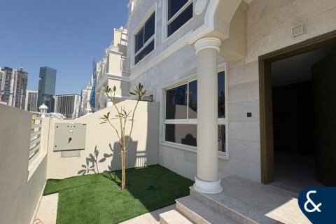 Adosado en Jumeirah Village Circle, Dubai, 4 dormitorios, 285 m², № 98596 - foto 3