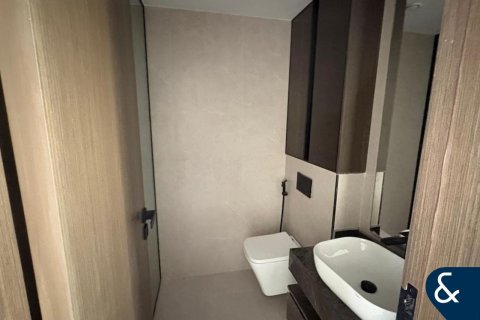 Adosado en Jumeirah Village Circle, Dubai, 4 dormitorios, 285 m², № 98597 - foto 17