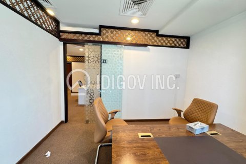 Снять в аренду офис в Бизнес-Бэе, Дубай: 82м², № 38593 - фото 4