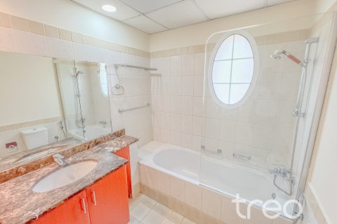 Villa in The Springs, Dubai 3 bedrooms, 209.77 sq.m. № 123644 - photo 9