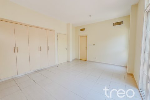 Villa in The Springs, Dubai 3 bedrooms, 209.77 sq.m. № 123644 - photo 13