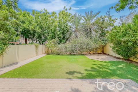 Villa in The Springs, Dubai 3 bedrooms, 209.77 sq.m. № 123644 - photo 18