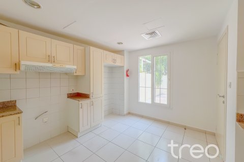 Villa in The Springs, Dubai 3 bedrooms, 209.77 sq.m. № 123644 - photo 4