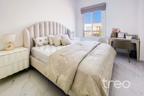Villa in The Springs, Dubai 3 bedrooms, 228.08 sq.m. № 123639 - photo 12