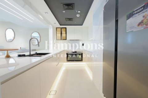 Apartamento en Jumeirah Beach Residence, Dubai, 2 dormitorios, 158.30020879 m², № 69108 - foto 2