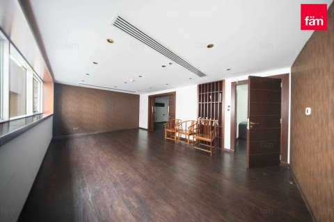Office in Sheikh Zayed Road, Dubai 182.2 sq.m. № 58463 - photo 1