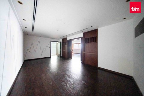 Office in Sheikh Zayed Road, Dubai 182.2 sq.m. № 58463 - photo 5