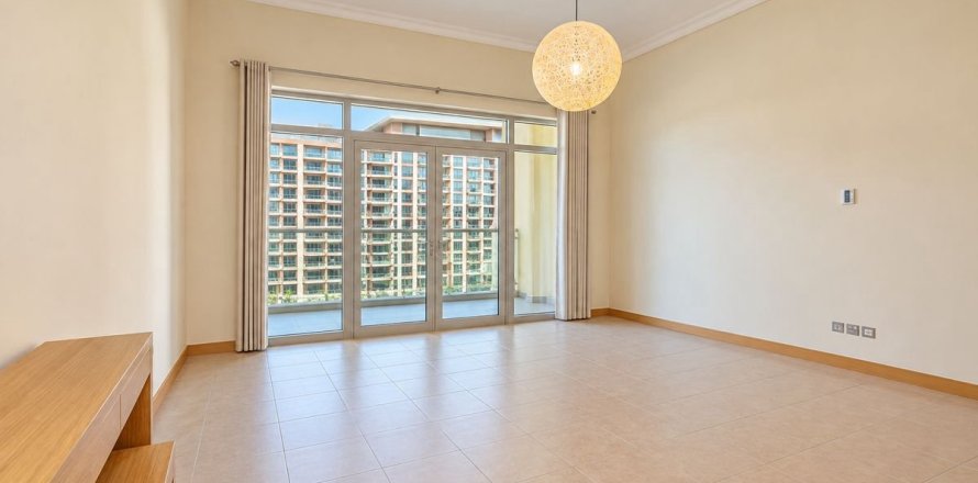 Apartment in Palm Jumeirah, Dubai 3 bedrooms, 200.4 sq.m. № 139730