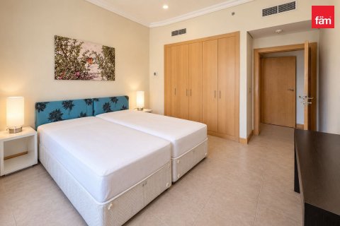 Apartment in Palm Jumeirah, Dubai 3 bedrooms, 200.4 sq.m. № 139730 - photo 7