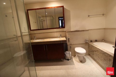 Apartamento en Downtown Dubai (Downtown Burj Dubai), Dubai, 2 dormitorios, 150.7 m², № 46929 - foto 9