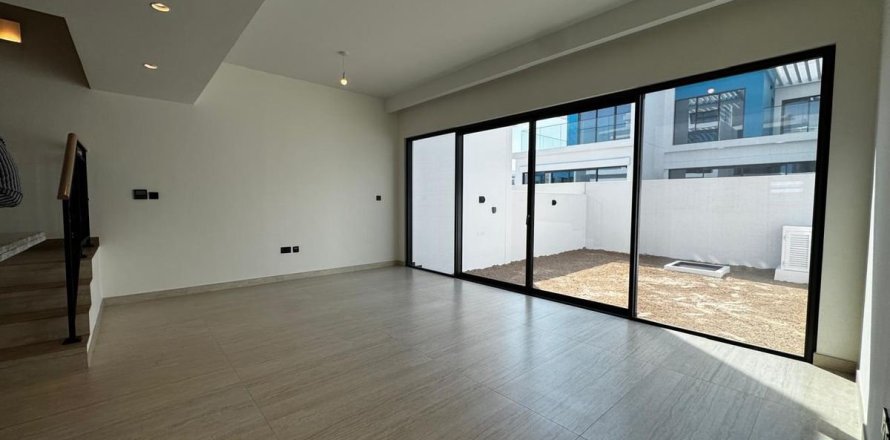 Вилла в Дубае, 3 спальни, 144м², № 89462