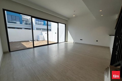 Снять в аренду виллу в Дубае: 3 спальни, 144м², № 89462 - фото 3