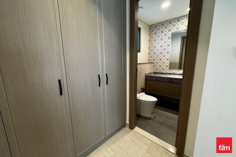 Снять в аренду виллу в Дубае: 3 спальни, 144м², № 89462 - фото 15