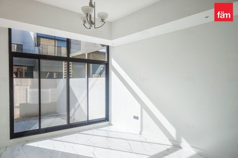 Снять в аренду таунхаус в Дубае: 4 спальни, 187.2м², № 89461 - фото 3