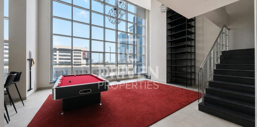Apartment in Marina Arcade Tower, Dubai Marina, Dubai 1 bedroom, 185.81 sq.m. № 135983
