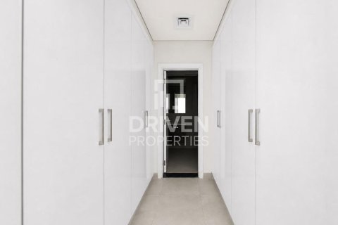 Apartment in Marina Arcade Tower, Dubai Marina, Dubai 1 bedroom, 185.81 sq.m. № 135983 - photo 10