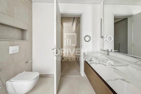 Townhouse in Nad Al Sheba 1, Nadd Al Sheba, Dubai 3 bedrooms, 351.08 sq.m. № 136004 - photo 16