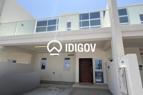 Таунхаус в Дубае, 3 спальни, 174.84м², № 139773