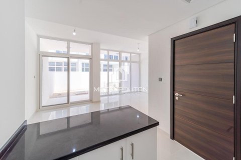 Купить таунхаус в DAMAC Hills (Akoya by DAMAC), Дубай: 3 спальни, 112м², № 72844 - фото 6