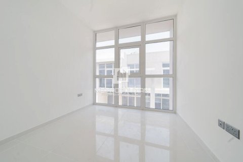 Купить таунхаус в DAMAC Hills (Akoya by DAMAC), Дубай: 3 спальни, 112м², № 72844 - фото 10