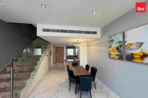 Adosado en Dubai, 2 dormitorios, 123.7 m², № 134725 - foto 1